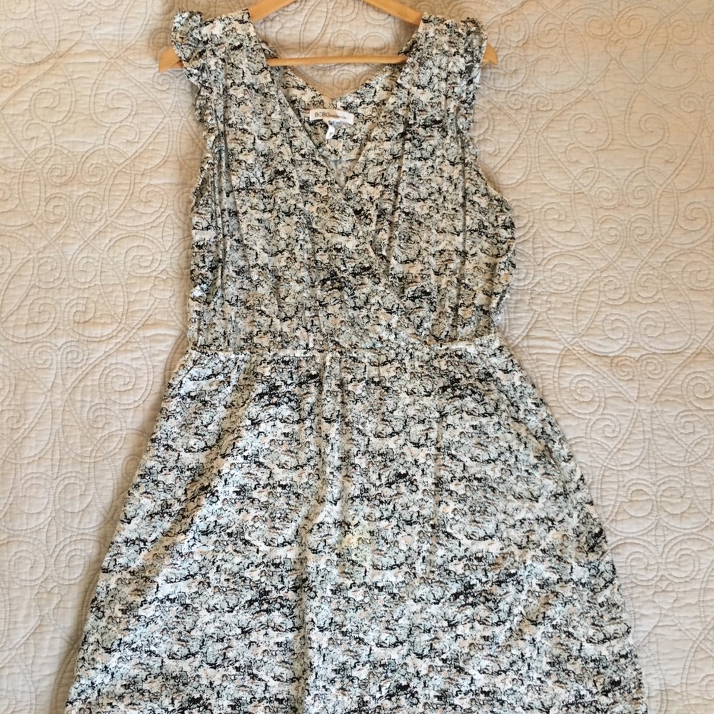 BCBGeneration v neck mini dress